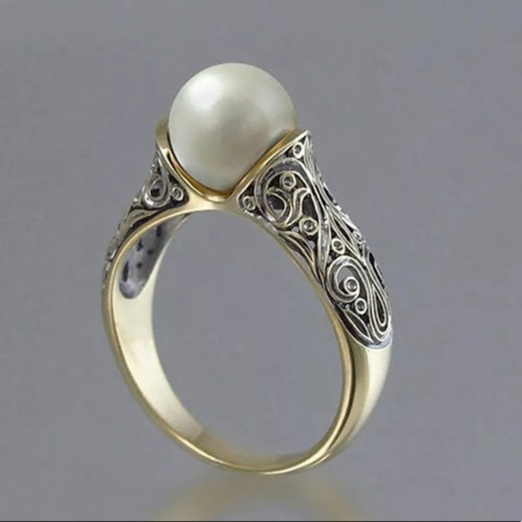 Jewelry - 18k Yellow Gold Plated White Pearl Ring Size 6-10